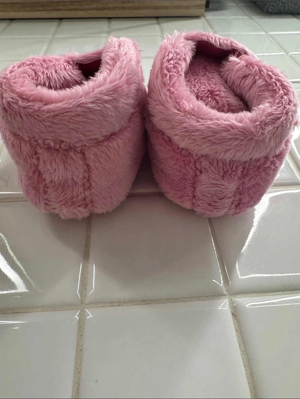 UGG Pink Bootie Slippers for baby-2 sets